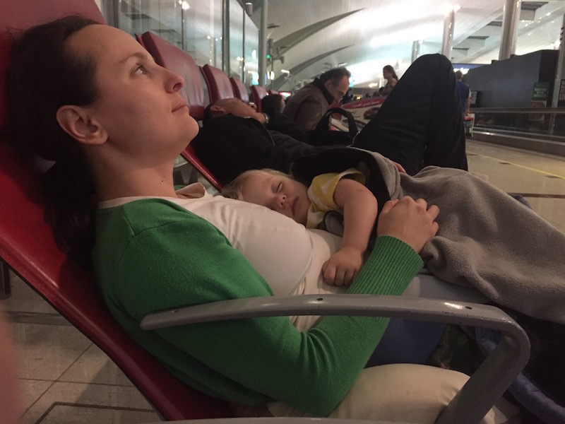 Спим в аэропорту Дубай