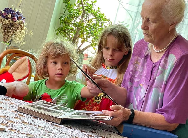 Круг жизни: От традиций Полесья до теории привязанности